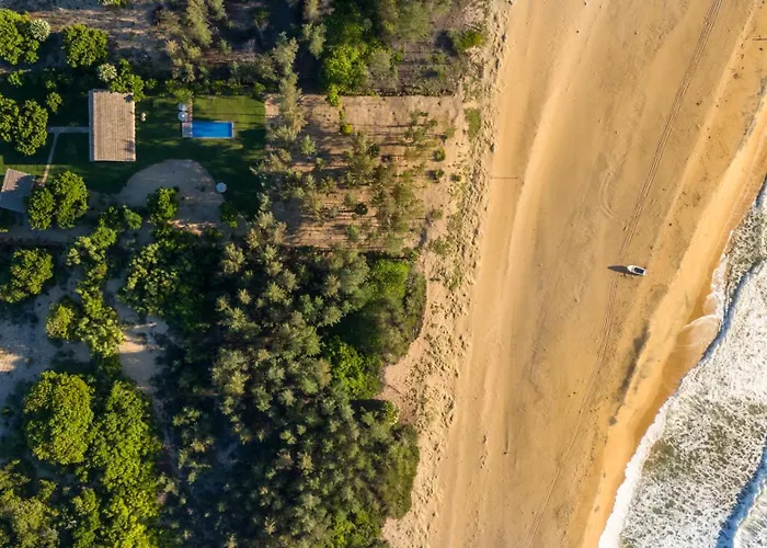 Niketh Villa Komari Arugambay 450M From Light House Surf Point
